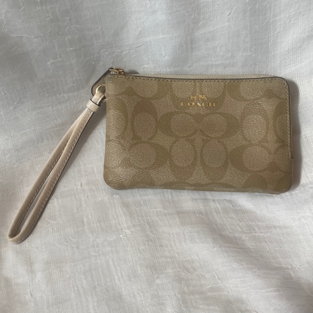 Coach Double Pocket Wristlet